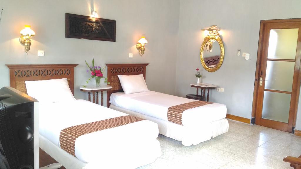 Poeri Devata Resort Hotel Prambanan Ngoại thất bức ảnh