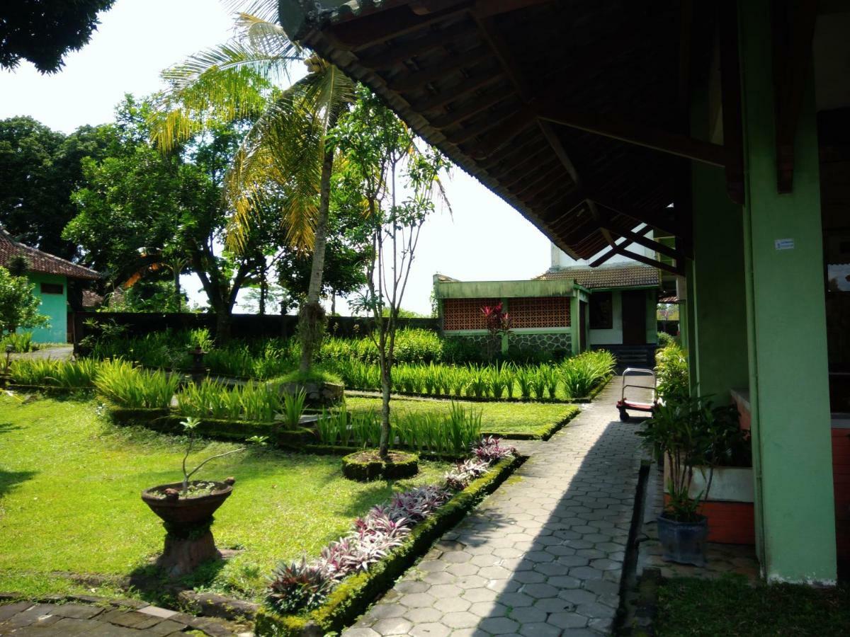 Poeri Devata Resort Hotel Prambanan Ngoại thất bức ảnh