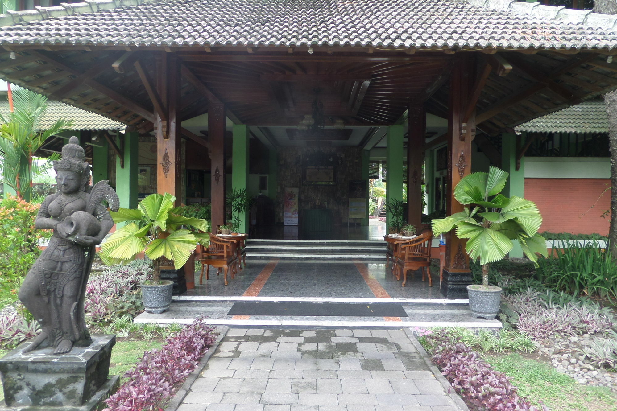 Poeri Devata Resort Hotel Prambanan Ngoại thất bức ảnh